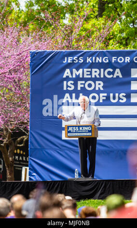 Lancaster, PA, USA - 5 mai 2018 : Le sénateur du Vermont Bernard "Bernie" Sanders campagnes pour Jess King, candidat du congrès démocrate. Crédit : George Sheldon/Alamy Live News Banque D'Images