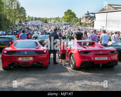 Voiture italienne jour à Brooklands Museum, à Weybridge, Surrey 05/05/2018 Banque D'Images