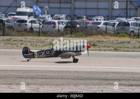 Modèle de démonstration d'avions commandés par radio à l'AIF Air Show, Haïfa, Israël Banque D'Images
