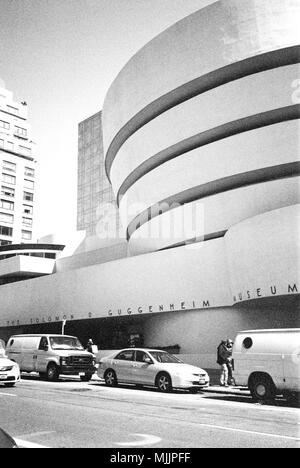 Musée Solomon R. Guggenheim, Cinquième Avenue, New York, Manhattan , États-Unis d'Amérique, États-Unis Banque D'Images