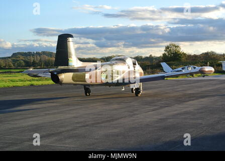 Jet Jet Provost G-PROV à Tollerton aéroport, au cours de vérifications avant vol, 2017 Banque D'Images