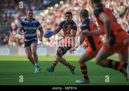 Le 05 mai 2018, Stade KCOM, Hull, Angleterre ; Betfred Super League rugby Round 14 Hull FC v Castleford Tigers ; Jesse Sebe-Lefao de Castleford Tigers di Banque D'Images