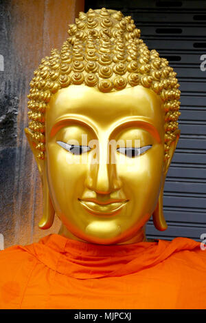 Thai with budda statue dans le temple thaïlandais, Thai temple de l'art Banque D'Images