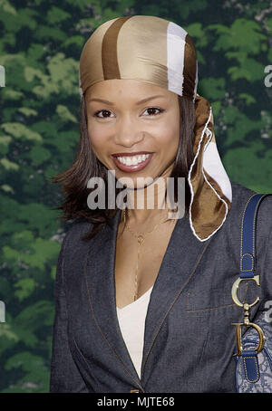 Nov 18, 2000 ; Los Angeles, CA, USA ; L'Oreal parrainer la recherche sur le cancer de l'ovaire du Fonds pour un super samedi A.L. Vente de garage dans la rue de New York sur le lot primordiale. Elise Neal Neal.Elise.09.JPGNeal.Elise.09 cas à Hollywood Life - Californie, Red Carpet Event, Vertical, USA, Cinéma, Célébrités, photographie, Bestof, Arts, Culture et divertissement, Célébrités Topix fashion / du tapis rouge-1994-2000, une personne, Vertical, Best of, Hollywood la vie, événement dans la vie d'Hollywood, Californie - Tapis rouge et en backstage, USA, Cinéma, Célébrités, cinéma, télévision c Banque D'Images