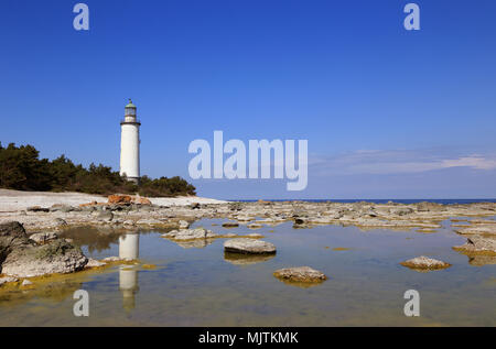 Phare à Faro, en la province suédoise de Gotland. Banque D'Images