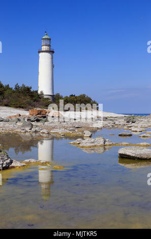 Phare à Faro, en la province suédoise de Gotland. Banque D'Images