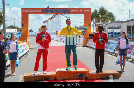 GOLD COAST, AUSTRALIE - 8 avril : Tom Bosworth (argent) de l'Angleterre, Dane Bird-Smith (or) de l'Australie et Samuel Ireri Gathimba (Bronze) du Kenya Med Banque D'Images