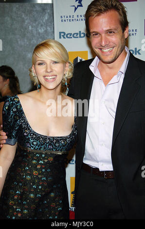 Scarlett Johansson et Gabriel Macht arrivant à l'une chanson d'amour pour Bobby Long Los Angeles Premiere à l'Arclight Theatre de Los Angeles. 17 octobre, 2004. - JohanssonSc MachtGab 19.jpg JohanssonSc - 19-MachtGab.JPG19 JohanssonSc MachtGab-événement dans la vie d'Hollywood, Californie - Red Carpet Event, Vertical, USA, Cinéma, Célébrités, photographie, Bestof, Arts, Culture et divertissement, Célébrités Topix fashion / du tapis rouge-, Vertical, Best of, Hollywood la vie, événement dans la vie d'Hollywood, Californie - Tapis Rouge , USA, industrie du film, ce Banque D'Images