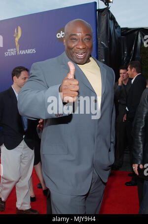 Michael Clarke Duncan arrive au 2002 World Stunt Awards tenue à Barker Hanger à Santa Monica, Ca., 19 mai 2002. - JpgDuncanMichaelClarke DuncanMichaelClarke01.01 Événement dans la vie d'Hollywood, Californie - Red Carpet Event, Vertical, USA, Cinéma, Célébrités, photographie, Bestof, Arts, Culture et divertissement, Célébrités Topix fashion / du tapis rouge-, une personne, Vertical, Best of, Hollywood la vie, événement dans la vie d'Hollywood, Californie - Tapis rouge et en backstage, USA, Cinéma, Célébrités, cinéma, télévision, célébrités, célébrités Musique Phot Banque D'Images