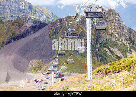 Image du funiculaire en versant de montagne Banque D'Images