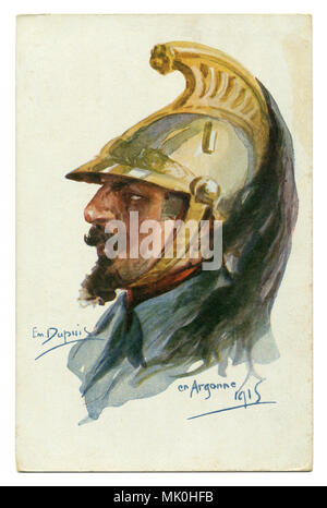 Ancienne carte postale française : brave Dragoon dans un casque d'or avec une plume. Argonne. La première guerre mondiale de 1914-1918, la France, l'Entente. La Première Guerre mondiale Banque D'Images