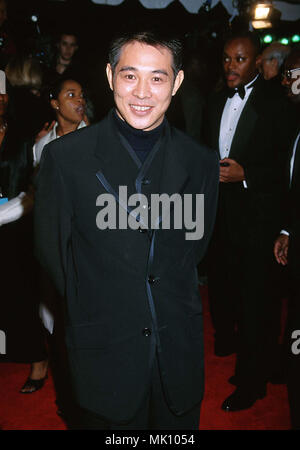 - Jet Li (4) arme Leathal.JPGJet Li (4) arme Leathal événement dans la vie d'Hollywood, Californie - Red Carpet Event, Vertical, USA, Cinéma, Célébrités, photographie, Bestof, Arts, Culture et divertissement, Célébrités Topix fashion / du tapis rouge-, une personne, Vertical, Best of, Hollywood la vie, événement dans la vie d'Hollywood, Californie - Tapis rouge et en backstage, USA, Cinéma, Célébrités, cinéma, télévision, Célébrités célébrités musique, photographie, Arts et culture, Bestof, divertissement, Topix vertical, les trois quarts, de la mode, de crédit Tsuni / USA Banque D'Images