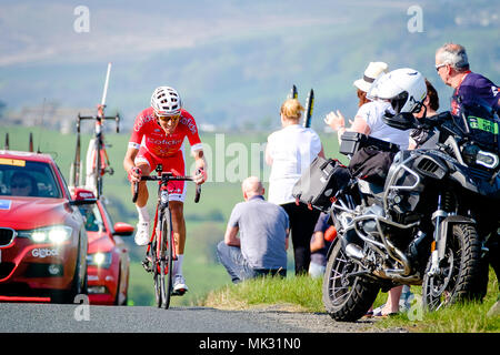 TDF 2018 Tour de Yorkshire, West Yorkshire, Royaume-Uni. Jour 4 tour de Yorkshire. Vainqueur de l'étape 4 Stephane Rossetto, environ quatre minutes d'avance sur le terrain, avec 35km à parcourir, sur Asquith Moor entre Blubberhouses et Otley © Ian Wray/Alamy live news Banque D'Images