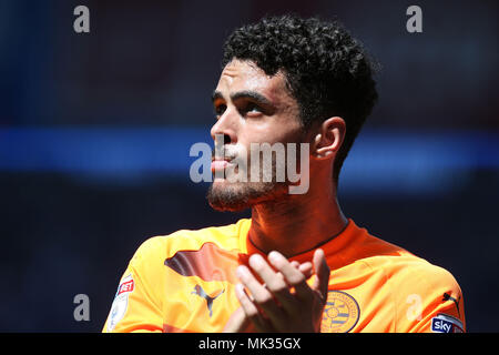 Cardiff, Royaume-Uni. 6 mai, 2018. Tiago Ilori de lecture ressemble sur.EFL Skybet match de championnat, Cardiff City v lecture à la Cardiff City Stadium le dimanche 6 mai 2018. Ce droit ne peut être utilisé qu'à des fins rédactionnelles. Usage éditorial uniquement, licence requise pour un usage commercial. Aucune utilisation de pari, de jeux ou d'un seul club/ligue/dvd publications. Photos par Andrew Andrew/Verger Verger la photographie de sport/Alamy live news Banque D'Images