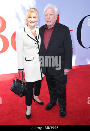 6 mai 2018 - Westwood, CA, États-Unis - 06 mai 2018 - Westwood, Californie - Richard Dreyfuss. Livre ''Club'' Los Angeles Premiere tenue au Regency Village Theatre. Crédit photo : Birdie Thompson/AdMedia (crédit Image : © Birdie Thompson/AdMedia via Zuma sur le fil) Banque D'Images