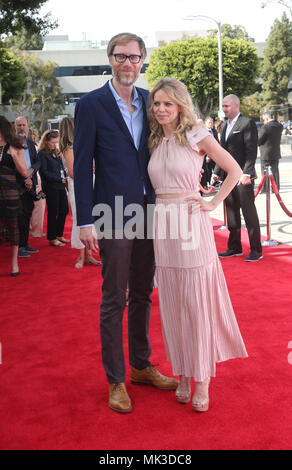 WESTWOOD, CA - 6 mai : Stephen Merchant, Mircea Monroe, lors de la première de Paramount Pictures' Book Club au Regency Village Theatre à Westwood, Californie le 6 mai 2018. Credit : Faye Sadou/MediaPunch Banque D'Images