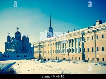 Cathédrale de l'assomption à Vladimir en hiver (construite entre 1158-1160. La Russie Banque D'Images