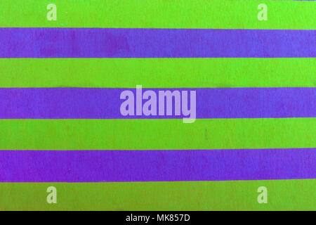 Arrière-plan de couleur pâle avec des bandes verticales de couleur arc-en-ciel Banque D'Images