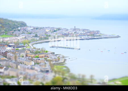 Ville de bord de ville vue miniature haute au-dessus de l'antenne greenock lyle hill station d'Écosse gourock anzonico Banque D'Images