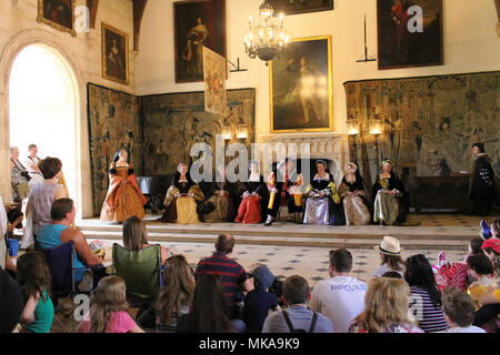 Berkeley, Angleterre - 6 mai 2018 : Le Roi Henry VIII et ses six femmes dans château de Berkeley. L'histoire a joué à l'intérieur des murs du château de Berkeley en font l'un des bâtiments les plus remarquables en Grande-Bretagne. Crédit : Anna Jastrzebska/Alamy Live News Banque D'Images