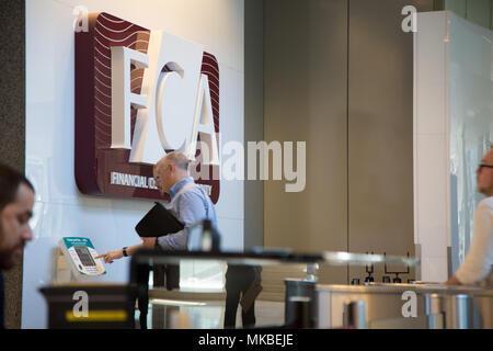 Financial Conduct Authority (FCA) bureaux, North Colonnade, Docklands, London Banque D'Images