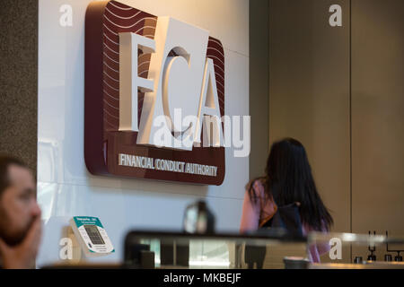 Financial Conduct Authority (FCA) bureaux, North Colonnade, Docklands, London Banque D'Images