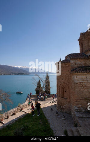 L'église Saint Jean le Théologien, situé sur la falaise sur la plage de Kaneo, Ohrid, Macédoine Banque D'Images