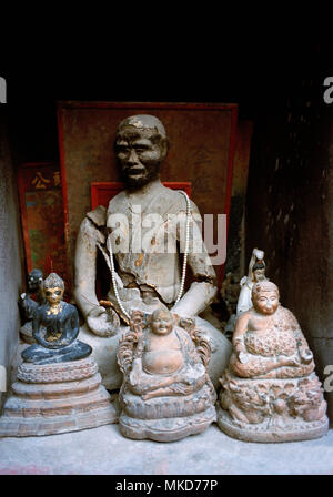 Le sanctuaire de la rue du temple Wat Mangkon Kamalawat chinois dans le quartier chinois à Bangkok en Thaïlande en Asie du Sud-Est Extrême-Orient. Guan Yin Kuan billet Banque D'Images