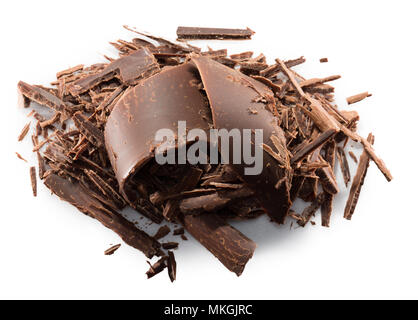 Copeaux de chocolat isolé sur un fond blanc. Banque D'Images