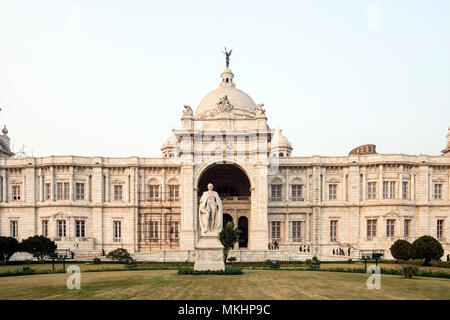 New Delhi - Inde - 28 janvier 2018. Le monument mémorial Victoria est un grand bâtiment de marbre à Kolkata, Bengale occidental, Inde. Banque D'Images