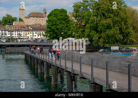 Holzbrücke Rapperswil-Hurden - passerelle en bois de Rapperswill à Hurden Banque D'Images