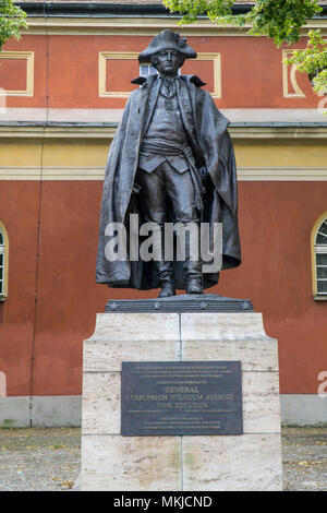 Denkmal In Der Altstadt Von San Juan Zu Ehren Von Juan Ponce De León ...