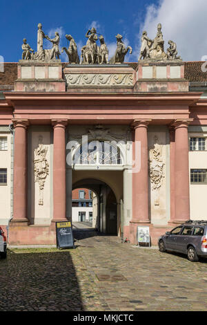 Le nouveau marché, portail au transport Grange, maison de Brandebourg, et maintenant l'histoire de Prusse , Potsdam, Am Neuen Markt, Portal zum Kutschstall, jetzt Ha Banque D'Images