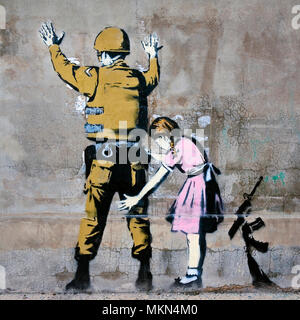 Banksy, soldat et fille, Bethléem, Palestine Banque D'Images