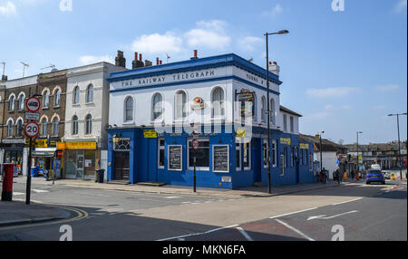 Thornton Heath au sud de Crystal Palace, London UK - Le chemin de fer Telegraph pub Banque D'Images