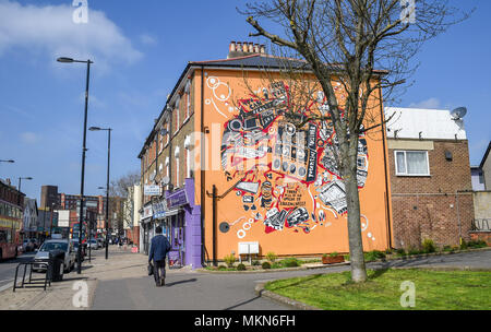 Thornton Heath au sud de Crystal Palace, London UK - art peinture murale sur le côté de la propriété Banque D'Images