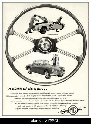 Voiture de sport MGA Vintage années 50, appuyez sur la publicité pour une voiture de sport que MGA a été produit par MG au Royaume-Uni de 1955 à 1962 a annoncé le 26 septembre 1955 La voiture a été officiellement lancé au salon de Francfort. Banque D'Images