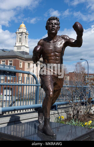 Tony Demarco (de Champion du Monde - 1955) statue à Boston, Massachusetts, USA Banque D'Images