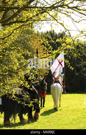 Berkeley, Angleterre - 6 mai 2018 : Medieval Jousting Afficher dans le château de Berkeley. L'histoire a joué à l'intérieur des murs du château de Berkeley en font l'un des m Banque D'Images