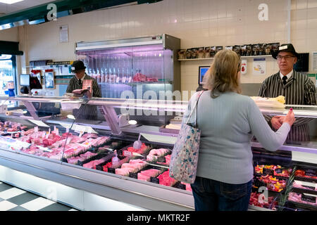 J C Tour et fils, une chaîne de haute qualité de la boucherie familiale indépendante dans tout le Kent. Banque D'Images