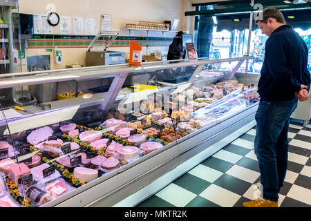J C Tour et fils, une chaîne de haute qualité de la boucherie familiale indépendante dans tout le Kent. Banque D'Images