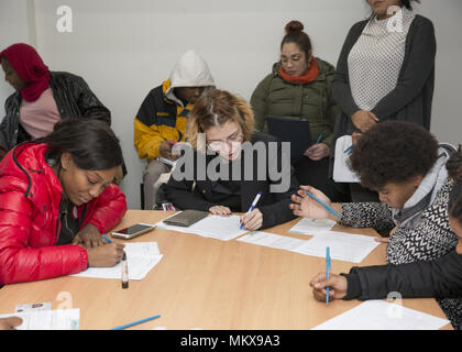 Programme spécial pour les adolescents et les jeunes adultes à apprendre l'éducation financière des études secondaires programmes GED et de se préparer à travailler dans le monde aujourd'hui. L Banque D'Images