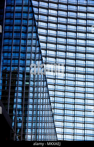 L'architecture de verre et d'acier spectaculaire au Aria Resort en centre-ville de Las Vegas NEVADA USA Banque D'Images