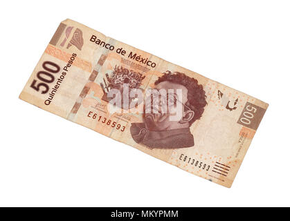 Billet de cinq cents pesos mexicains isolé sur fond blanc. Banque D'Images