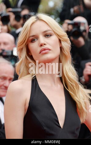 Cannes, France. 8 mai, 2018. CANNES, FRANCE - 08 mai : la Géorgie peut Jagger assiste à la projection de "tout le monde sait (Todos Lo Saben)' et le gala d'ouverture lors de la 71e assemblée annuelle du Festival du Film de Cannes au Palais des Festivals le 8 mai 2018 à Cannes, France Crédit : Frederick Injimbert/ZUMA/Alamy Fil Live News Banque D'Images