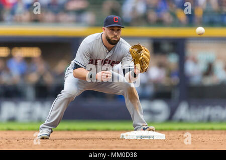 Milwaukee, WI, USA. 8 mai, 2018. Les Indians de Cleveland le deuxième but Jason Kipnis # 22 en action au cours de la partie de baseball de ligue majeure entre les Milwaukee Brewers et les Indians de Cleveland au Miller Park de Milwaukee, WI. John Fisher/CSM/Alamy Live News Banque D'Images