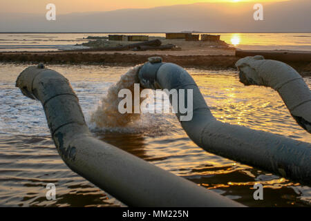 Israël, Sdom, La Mer Morte Works Ltd. Usine de potasse israéliennes sur la rive de la Mer Morte Banque D'Images