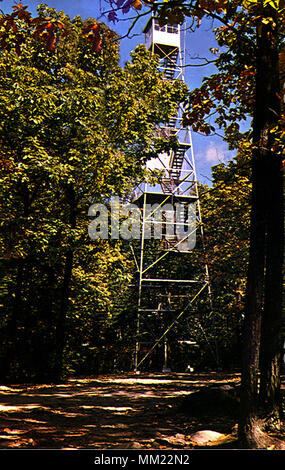 Tour d'incendie en forêt Cook State Park. Cooksburg. 1970 Banque D'Images