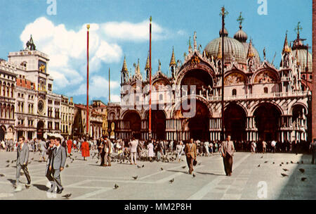 Plaza San Marco & Tour de l'horloge. Venise. 1960 Banque D'Images