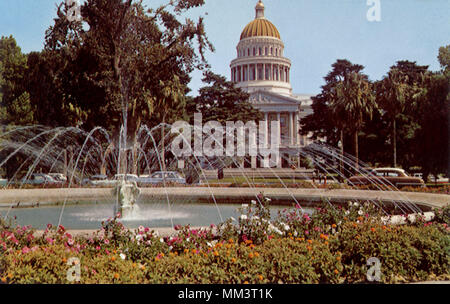 State Capitol et fontaine. Sacramento. 1965 Banque D'Images